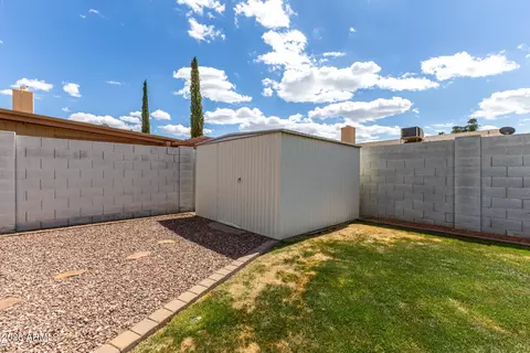 Exterior - 3351 W Juniper Ave, Phoenix, AZ 85053 photo 7 of 9
