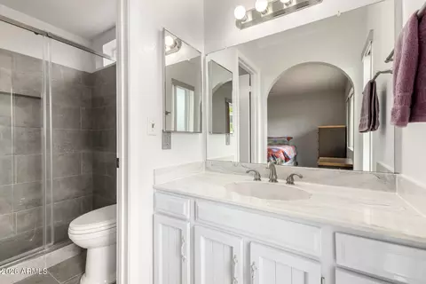 Bath - 3351 W Juniper Ave, Phoenix, AZ 85053 photo 1 of 4