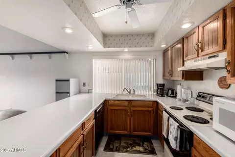 Kitchen - 3351 W Juniper Ave, Phoenix, AZ 85053 photo 2 of 3