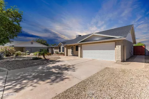 536 N Winthrop Cir, Mesa, AZ 85213