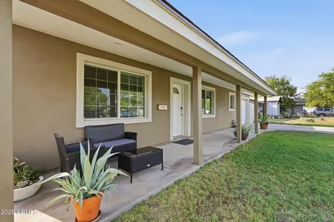 Exterior - 4246 N 10th St, Phoenix, AZ 85014 photo 1 of 2