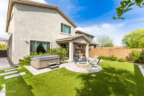 Exterior - 3557 E Tina Dr, Phoenix, AZ 85050 photo 4 of 7