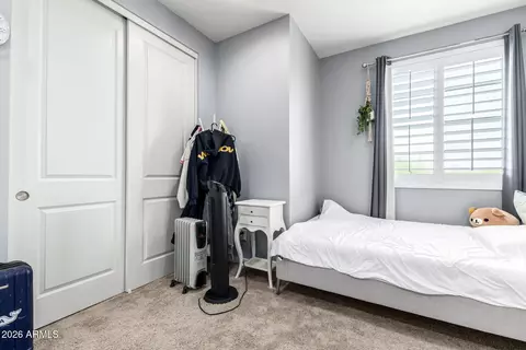 Bedroom - 3557 E Tina Dr, Phoenix, AZ 85050 photo 5 of 9