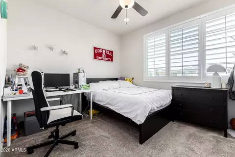 Bedroom - 3557 E Tina Dr, Phoenix, AZ 85050 photo 7 of 9