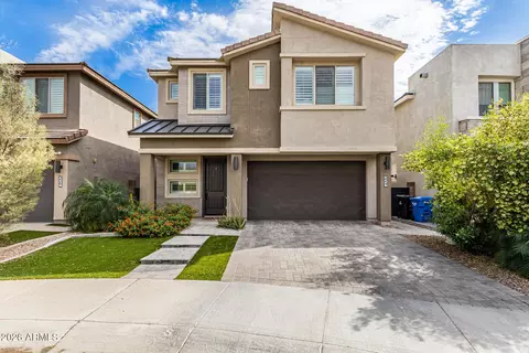 3557 E Tina Dr, Phoenix, AZ 85050