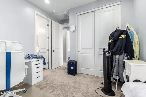 Bedroom - 3557 E Tina Dr, Phoenix, AZ 85050 photo 6 of 9