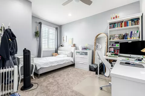 Bedroom - 3557 E Tina Dr, Phoenix, AZ 85050 photo 4 of 9
