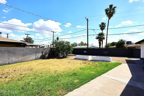 Exterior - 2002 W Turney Ave, Phoenix, AZ 85015 photo 5 of 5