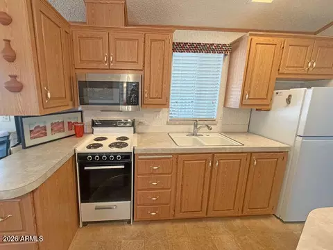 1371 E 4th Ave #52, Apache Junction, AZ 85119 photo 3