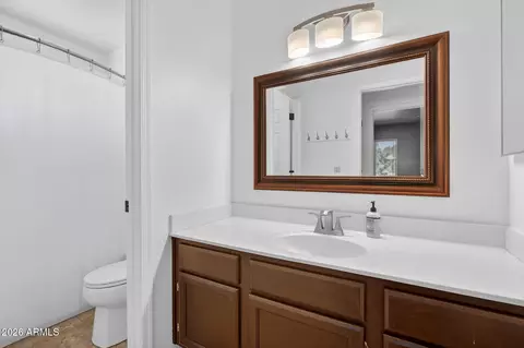 Bath - 4719 E Rockledge Rd, Phoenix, AZ 85044 photo 5 of 6