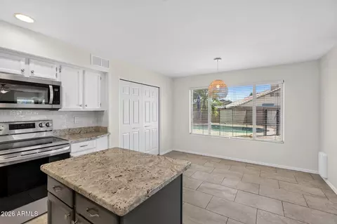 Kitchen - 4719 E Rockledge Rd, Phoenix, AZ 85044 photo 8 of 8