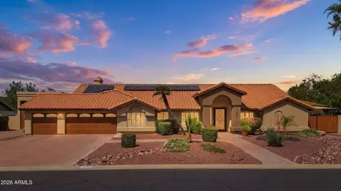 7462 W Port Au Prince Ln, Peoria, AZ 85381