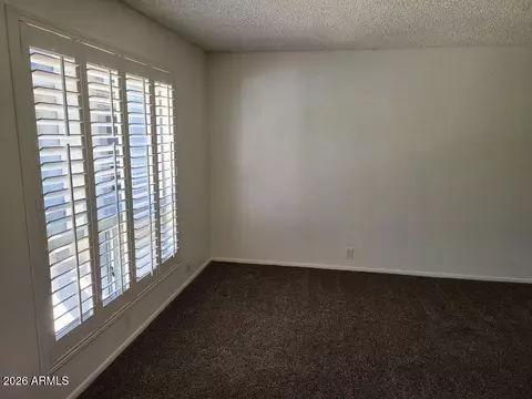 Living - 3230 E Pinchot Ave #3, Phoenix, AZ 85018 photo 4 of 6