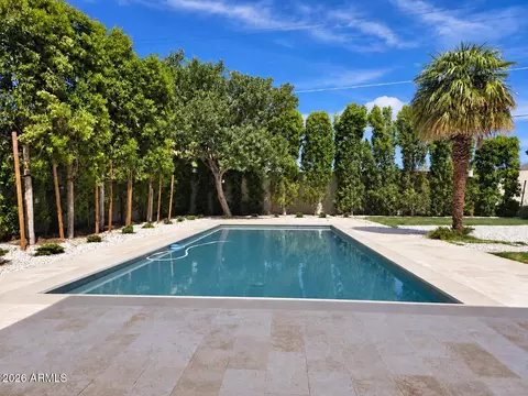 Exterior - 4048 Edgemont Ave, Phoenix, AZ 85008 photo 9 of 9