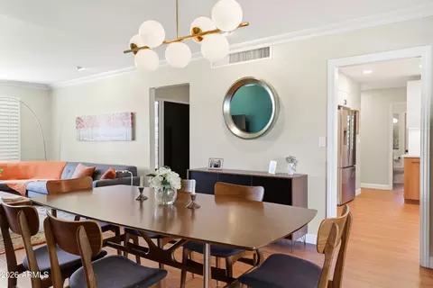 Dining - 7528 N 6th Pl, Phoenix, AZ 85020 photo 4 of 4