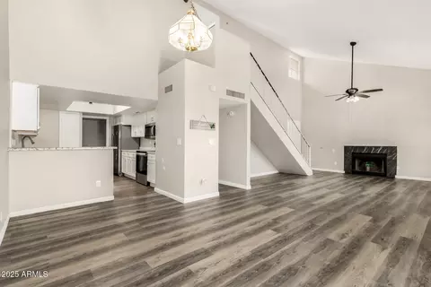 11226 N 81st Ave, Peoria, AZ 85345