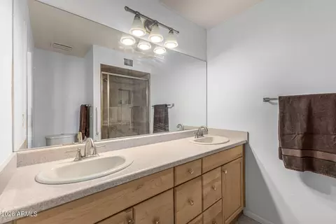Bath - 4228 E Capri Ave, Mesa, AZ 85206 photo 1 of 2