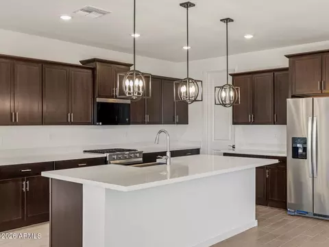 37431 W San Ildefanso Ave, Maricopa, AZ 85138