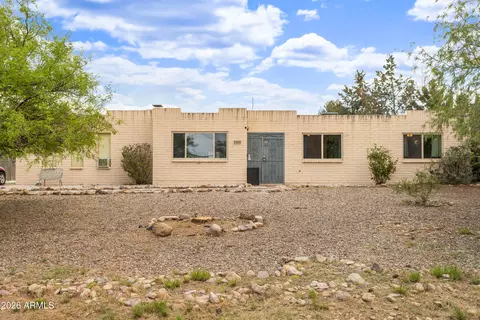 5450 E Brickey Dr, Hereford, AZ 85615