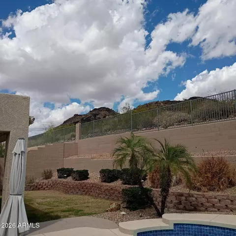 Exterior - 26231 N 45th Dr, Phoenix, AZ 85083 photo 1 of 11