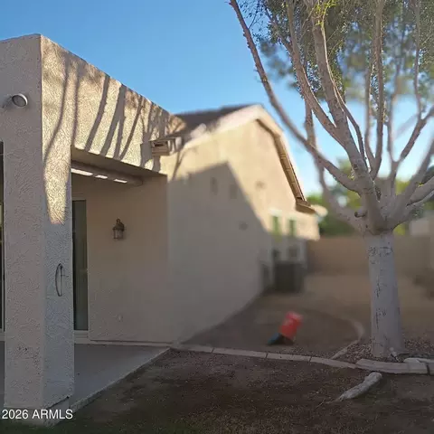 Exterior - 26231 N 45th Dr, Phoenix, AZ 85083 photo 8 of 11