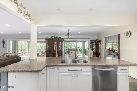 Kitchen - 3650 E Quenton Dr #5, Mesa, AZ 85215 photo 5 of 5