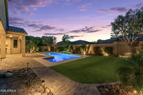Exterior - 3926 E Cassia Ln, Gilbert, AZ 85298 photo 4 of 5