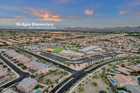 View/Area - 3926 E Cassia Ln, Gilbert, AZ 85298 photo 8 of 11
