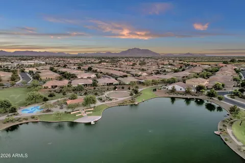 View/Area - 3926 E Cassia Ln, Gilbert, AZ 85298 photo 7 of 11