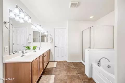 Bath - 11153 E Sonrisa Ave, Mesa, AZ 85212 photo 1 of 3