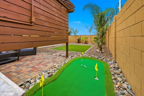 Exterior - 2208 E Palmdale Ln, Gilbert, AZ 85298 photo 7 of 14