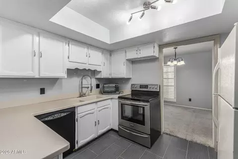 Kitchen - 8231 N 21st Dr #E208, Phoenix, AZ 85021 photo 1 of 3