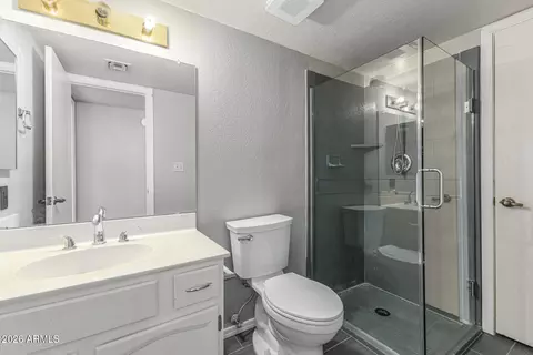 Bath - 8231 N 21st Dr #E208, Phoenix, AZ 85021 photo 3 of 3