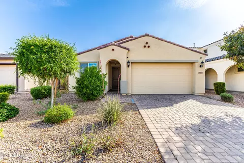 5421 W Chuck Box Rd, Laveen, AZ 85339