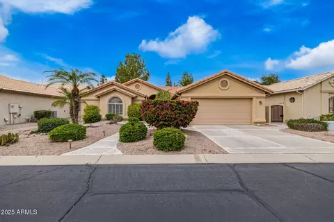 9430 E Nacoma Dr, Sun Lakes, AZ 85248
