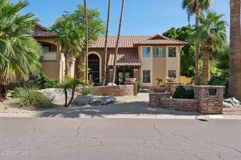 11621 S Blackfoot Dr, Phoenix, AZ 85044