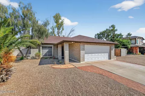 4752 W Mcrae Way, Glendale, AZ 85308