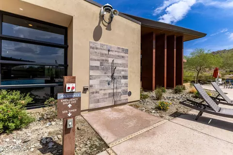 View/Area - 9818 S 7th Pl, Phoenix, AZ 85042 photo 5 of 9