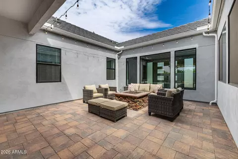Exterior - 9818 S 7th Pl, Phoenix, AZ 85042 photo 4 of 14