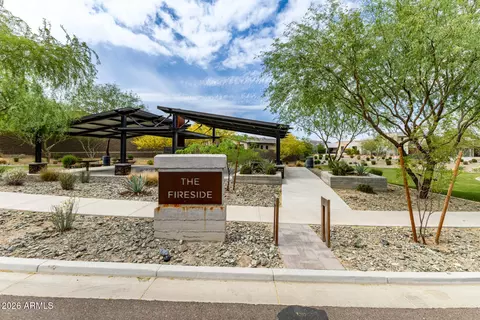 View/Area - 9818 S 7th Pl, Phoenix, AZ 85042 photo 2 of 9