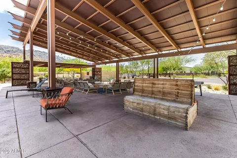 View/Area - 9818 S 7th Pl, Phoenix, AZ 85042 photo 6 of 9