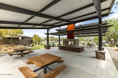 View/Area - 9818 S 7th Pl, Phoenix, AZ 85042 photo 1 of 9