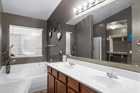 Bath - 24579 N Apache Way, Florence, AZ 85132 photo 4 of 5