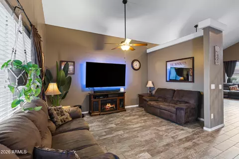 Living - 24579 N Apache Way, Florence, AZ 85132 photo 2 of 2