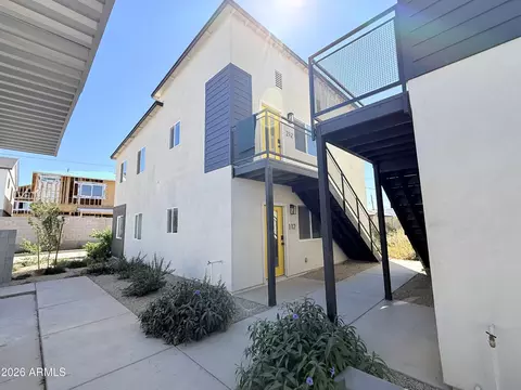 4037 S 12th St, Phoenix, AZ 85040