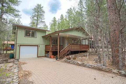 1390 E Lobo Ln, Munds Park, AZ 86017