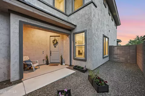 Exterior - 114 E Pasaro Dr, Phoenix, AZ 85085 photo 2 of 5