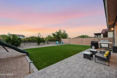 Exterior - 114 E Pasaro Dr, Phoenix, AZ 85085 photo 4 of 5