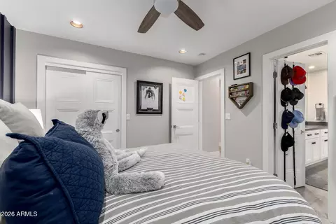 Bedroom - 4008 E Fairmount Ave, Phoenix, AZ 85018 photo 7 of 7
