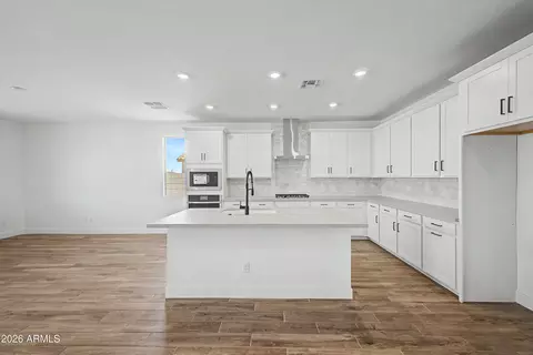 Kitchen - 15224 W Gray Fox Trl, Surprise, AZ 85387 photo 2 of 3